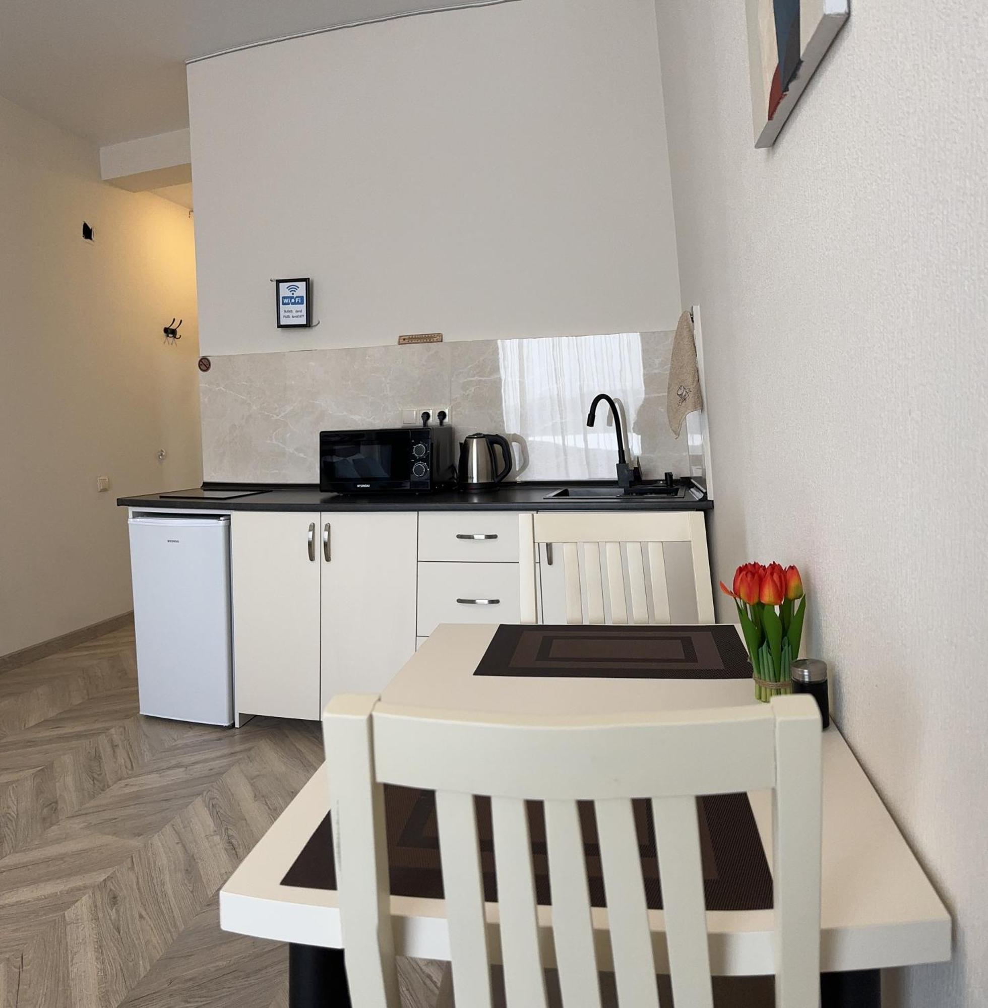 Brothers Apartments With Terrace In Old Tbilisi Exterior photo